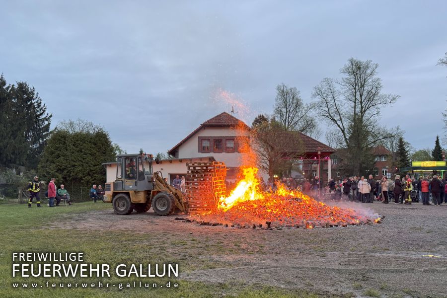 Osterfeuer 2025